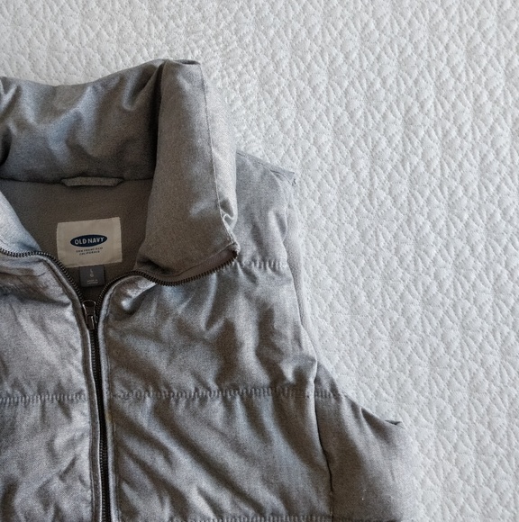 Old Navy Jackets & Blazers - Old Navy Puffer vest
